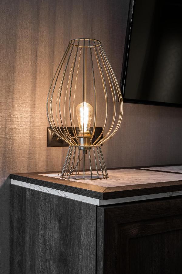 Nosalowy Park Hotel & Spa Ζακοπάνε Εξωτερικό φωτογραφία A table lamp