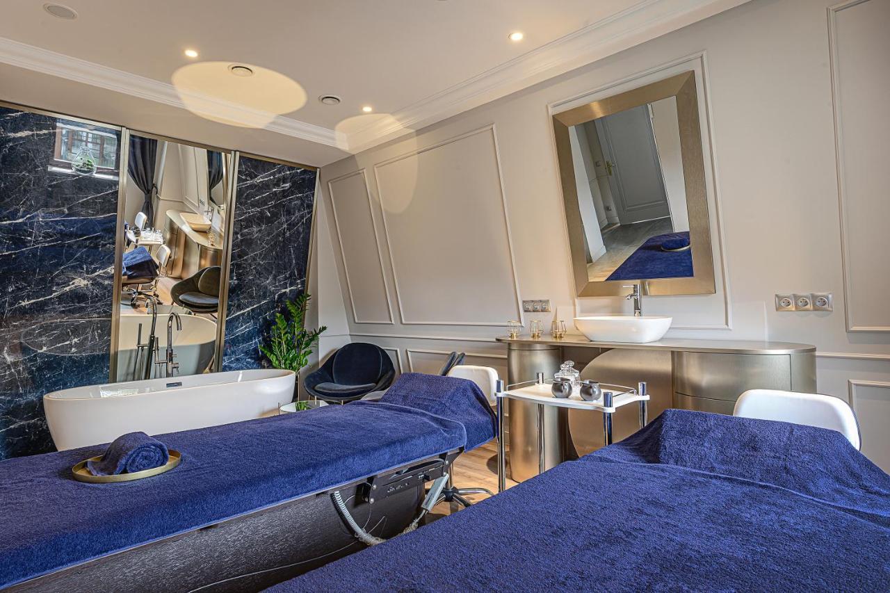 Nosalowy Park Hotel & Spa Ζακοπάνε Εξωτερικό φωτογραφία Treatment room at The Harley Street Clinic