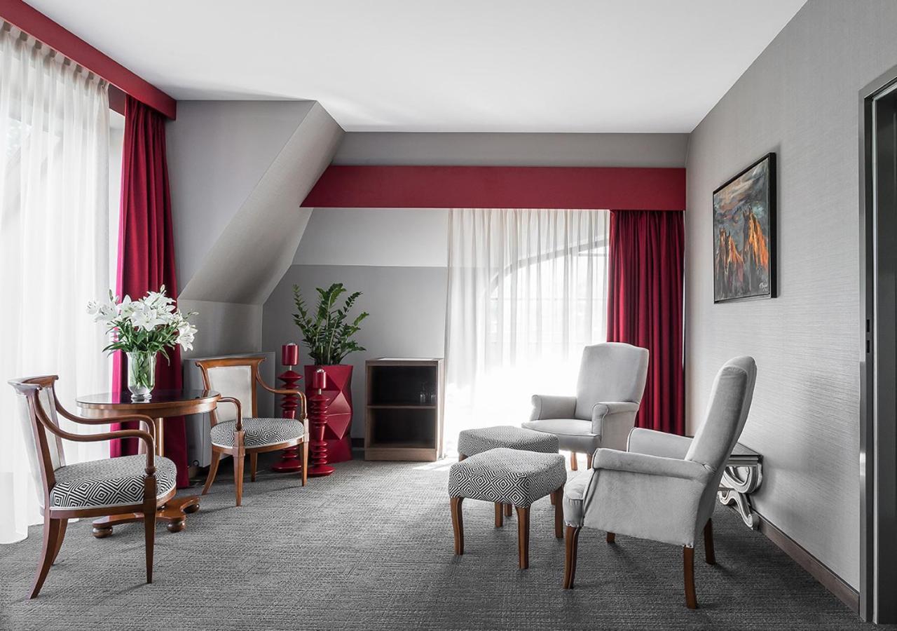 Nosalowy Park Hotel & Spa Ζακοπάνε Εξωτερικό φωτογραφία A suite at the Hotel de l'Europe